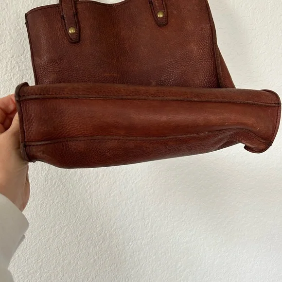 Duluth Trading Co Rich Brown Leather Tote - Picture 4 of 12